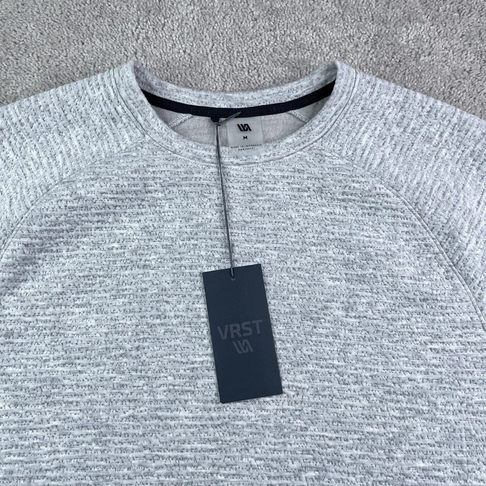 NEW VRST Sweatshirt Mens Medium Light Grey Heather Recharge Crew Neck Raglan Tag